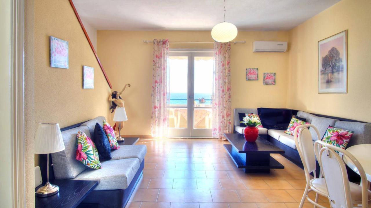 Sea View Maisonette Glyfada Beach Esterno foto